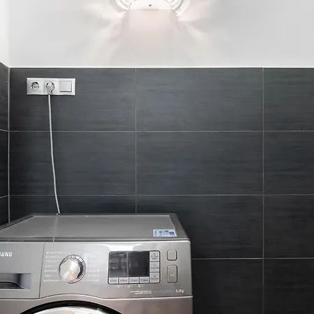 Aviator In The Center