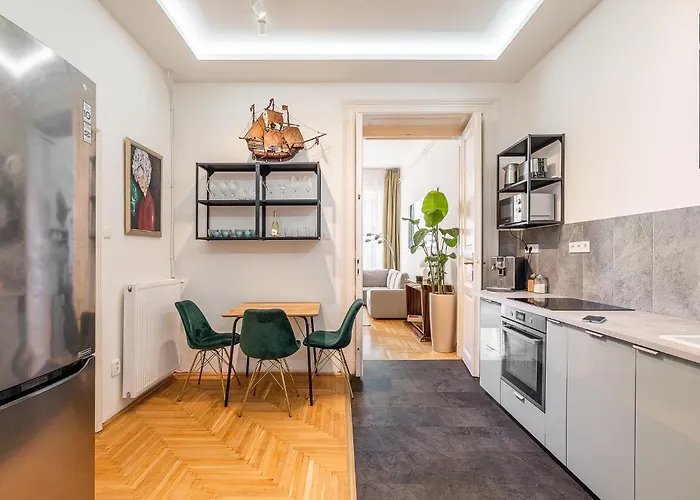 Apartment Aviator In The Center *