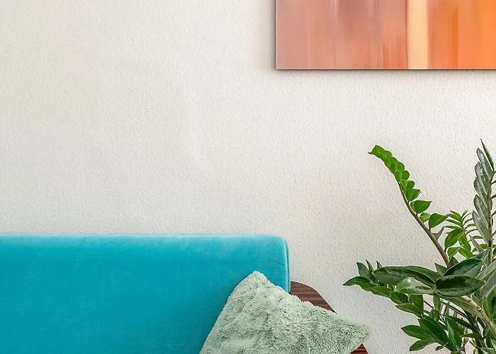 Aviator In The Center *